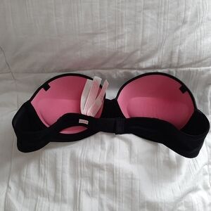 PINK Victoria's Secret Black and Pink Bra